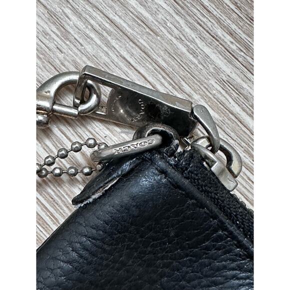 Coach|Clutch|Black w/Gold - Picture 10 of 12